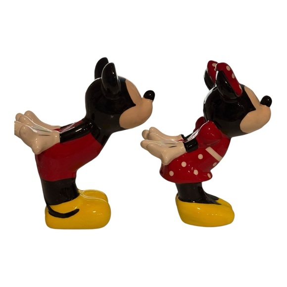 Disney Mickey and Minnie Salt & Pepper Shakers Minnie and Minnie Kiss Shakers - Picture 15 of 16